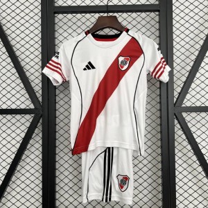 25/26 Kids River Plate Home Grootte: 16-28